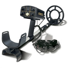 Load image into Gallery viewer, Fisher CZ21-10 Underwater Metal Detector with 10" Search Coil by Sports365pro
