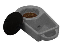 Load image into Gallery viewer, Dakota 283 Dine N Dash – Feeding and Watering System