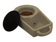 Load image into Gallery viewer, Dakota 283 Dine N Dash – Feeding and Watering System