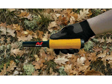 Load image into Gallery viewer, Minelab Pro-Find 20 Pinpointer Metal Detector